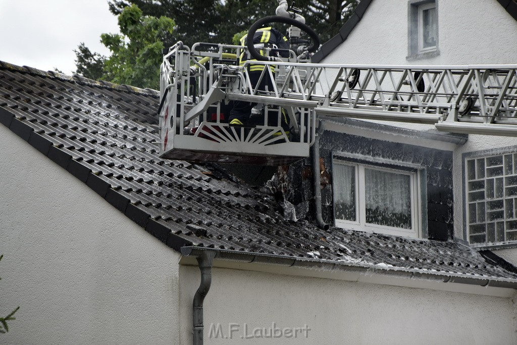 Feuer 2 Koeln Brueck Am Schildschen P09.JPG - Miklos Laubert